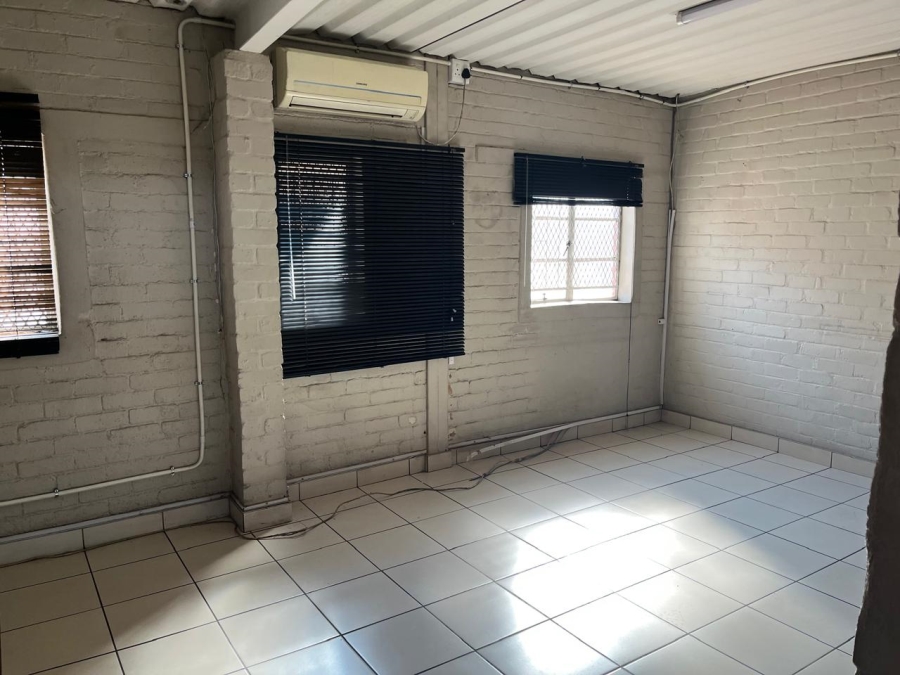 To Let commercial Property for Rent in Oos Einde Free State